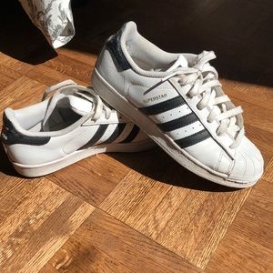 ADIDAS SUPERSTARS